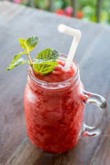 strawberry smoothie shake