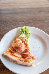 pizza parma ham piece