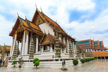 Fototapeta na wymiar The Temple in Bangkok.