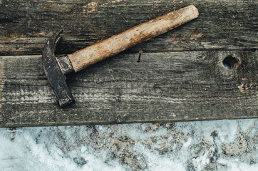 the tool on the wood