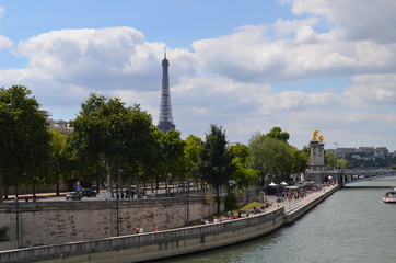 Paryż latem/Paris in summer, France - obrazy, fototapety, plakaty