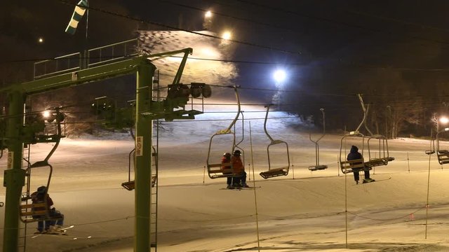 夜のスキー場 / 北海道
