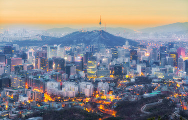 Fototapeta premium Zobacz najpiękniejsze w Seulu i Seoul Tower w Korei Południowej.