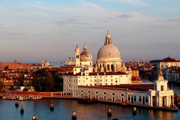Fototapeta na wymiar Venice Cathedral