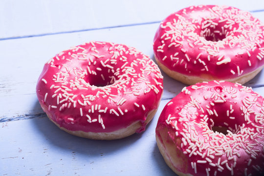 donuts with pink glazed
