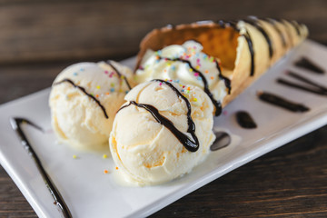 ice-cream waffle cone