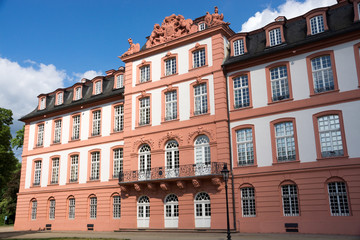 Fototapeta na wymiar Schloss Biebrich in Wiesbaden, Hessen
