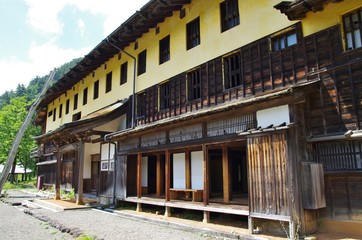 Fototapeta na wymiar 日本の地方の昔の家