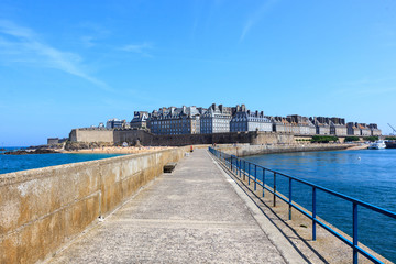 Fototapeta na wymiar The pier that goes out from the old town of St.Malo, France