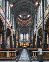 Obraz premium Interior of Basilica of St. Nicholas (Nicolaaskerk) in Amsterdam, the city's major Catholic church, Netherlands