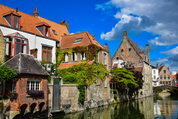 Fototapeta na wymiar Canal de Bruges