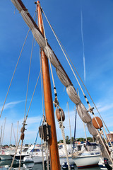 m&acirc;t et cordage de voilier