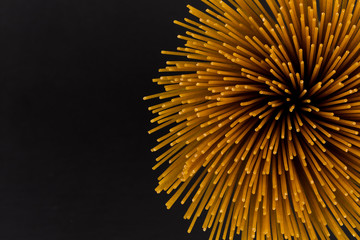 Flower of whole wheat spaghetti