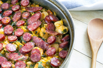 Peasant paella in the pan
