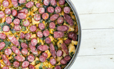 Peasant paella in the pan