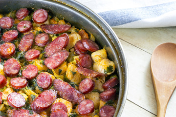 Peasant paella in the pan