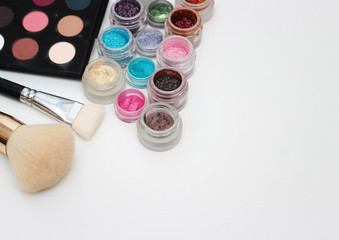 Brushes and makeup pigments.