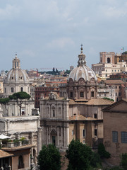 Fototapeta na wymiar A cityscape of the historic ancient city of Rome Italy.