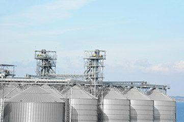 Obraz premium Port grain dryer