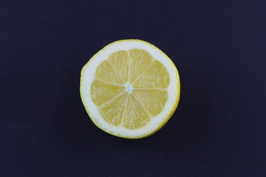 An Image of lemons