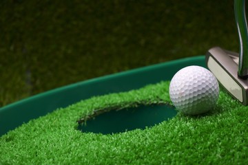 Putting golf to the hole