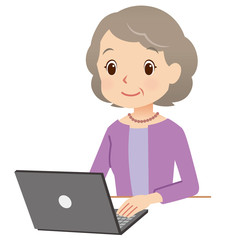 パソコン　シニア女性　高齢者