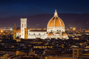 Fototapeta premium Night view of Cathedral of Santa Maria del Fiore (Duomo) in Florence, Toscana province, Italy.