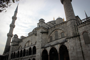 Fototapeta na wymiar The Sultan Ahmed Mosque (Blue Mosque), Istanbul, Turkey