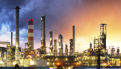 Obraz na płótnie Canvas Oil Industry Refinery factory at Sunset, Petroleum, petrochemica