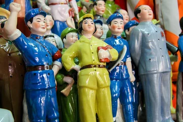 Fototapeten Statues of Mao in Beijing, China © jorisvo