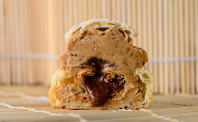 shu cake closeup cut