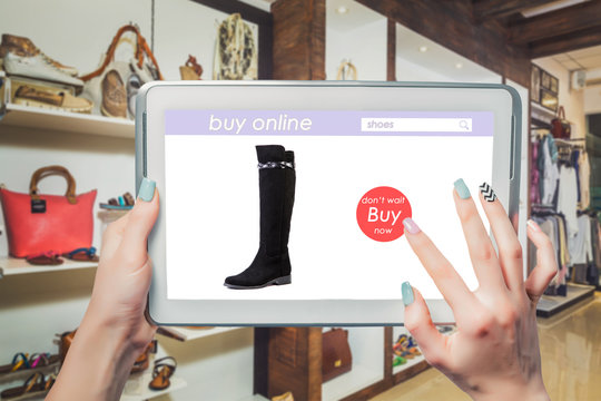 Online sales of women's boots