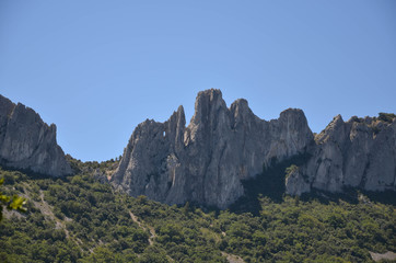 Dentelles de montmiraille