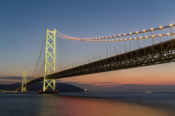 Akashi Kaikyo Bridge at sunset