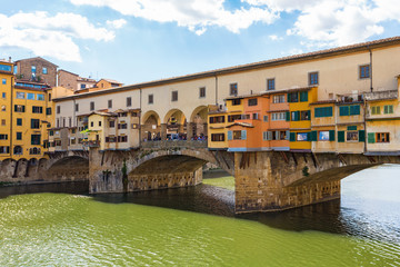 Fototapeta na wymiar Ponte Vecchio arch bridge in Florence