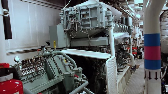 Tug's AHTS Main Engine 3 000 HP