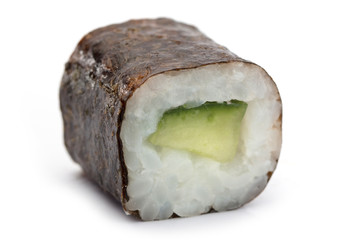 sushi auf weissem hintergrund