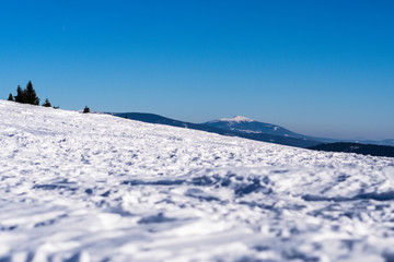 Słoneczny zimowy dzień w górach, Babia Góra