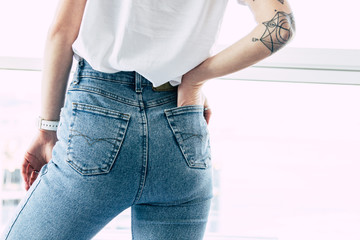 Fit female butt in jeans