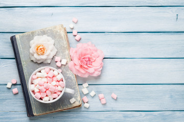 Marshmallow in coffee cup