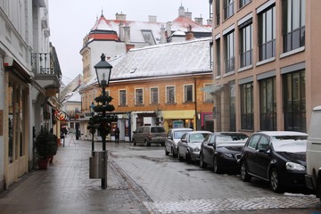 Obraz premium European city street winter