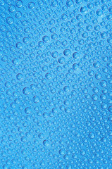 Fototapeta na wymiar Beads - detail of the water drops