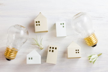 住宅と電力・電気・電球。電気のある暮らしやアイディアの閃き。