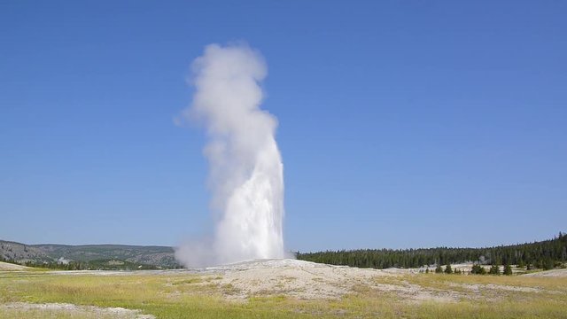 Old Faithful Geyser, Yellowstone National Park. Camera locked.