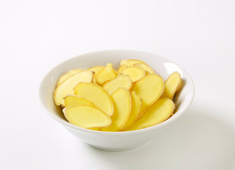 thinly sliced ginger root