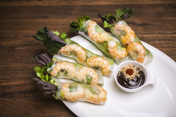 Vietnamesische Glücksrollen