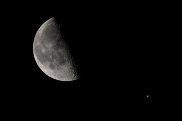 Quarter moon and Jupiter 