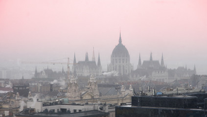 Fototapeta na wymiar Hungarian parlament in Budapest