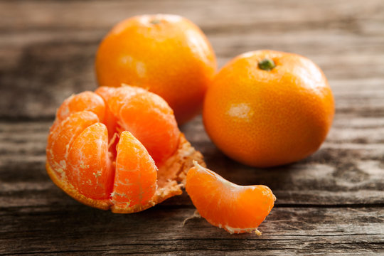 Healthy and fresh organic clementines