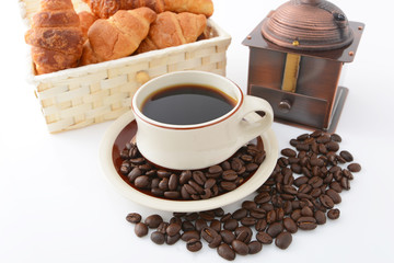 おいしそうなパンとコーヒー
